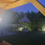 빌라 Zanzara Pakozd