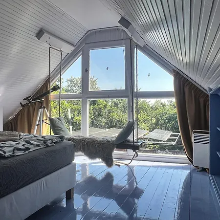 Zanzara Villa Pakozd