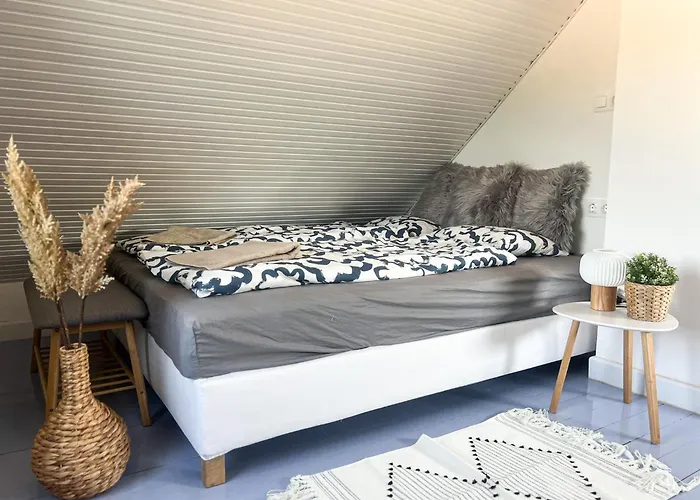 빌라 Zanzara Pakozd